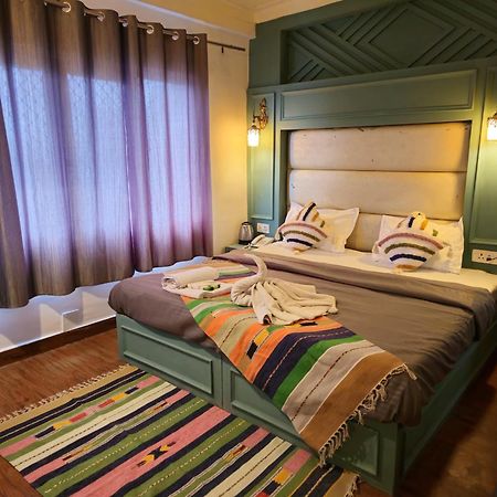 Hotel The Mussoorie International Buitenkant foto