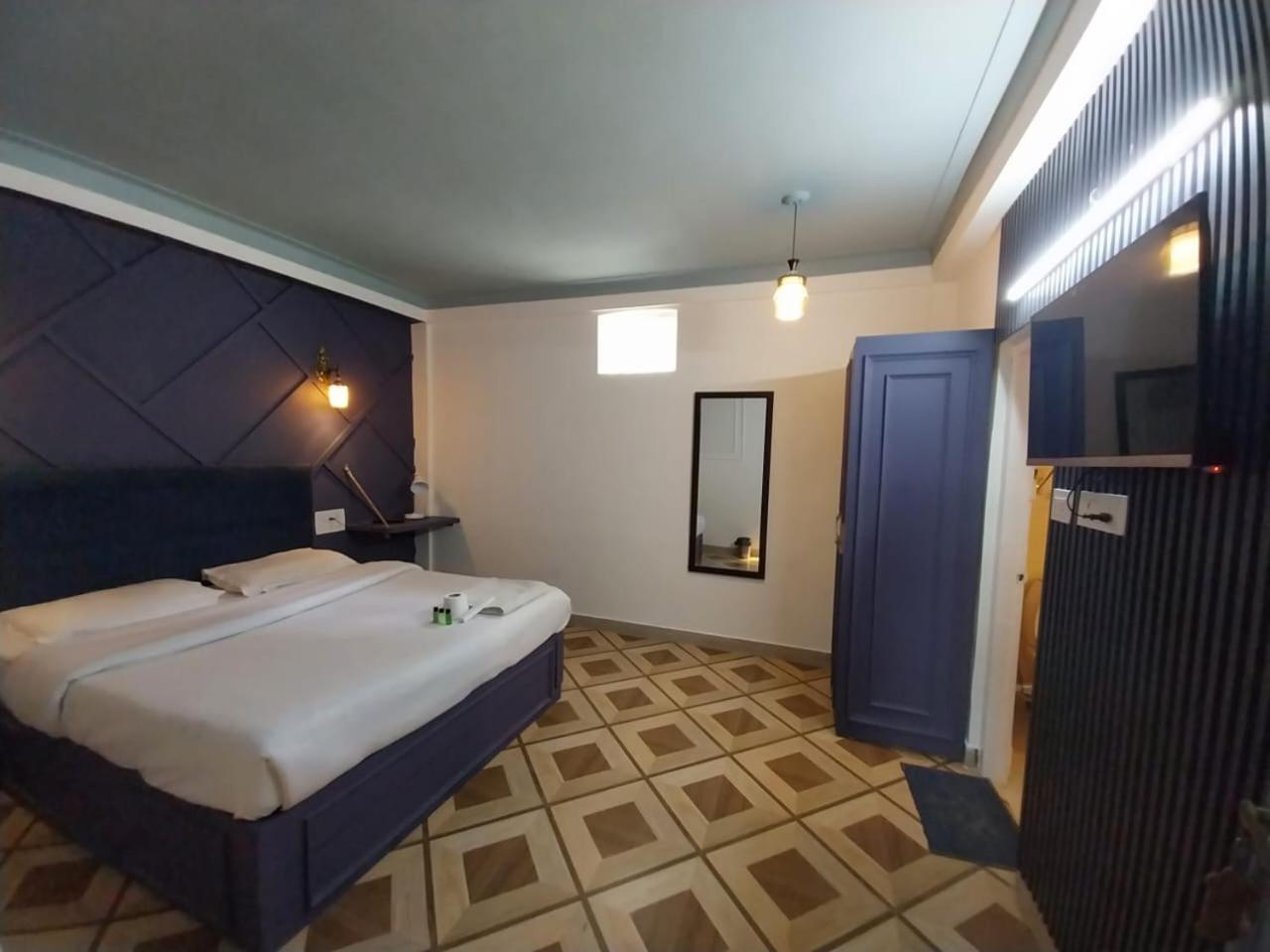 Hotel The Mussoorie International Buitenkant foto