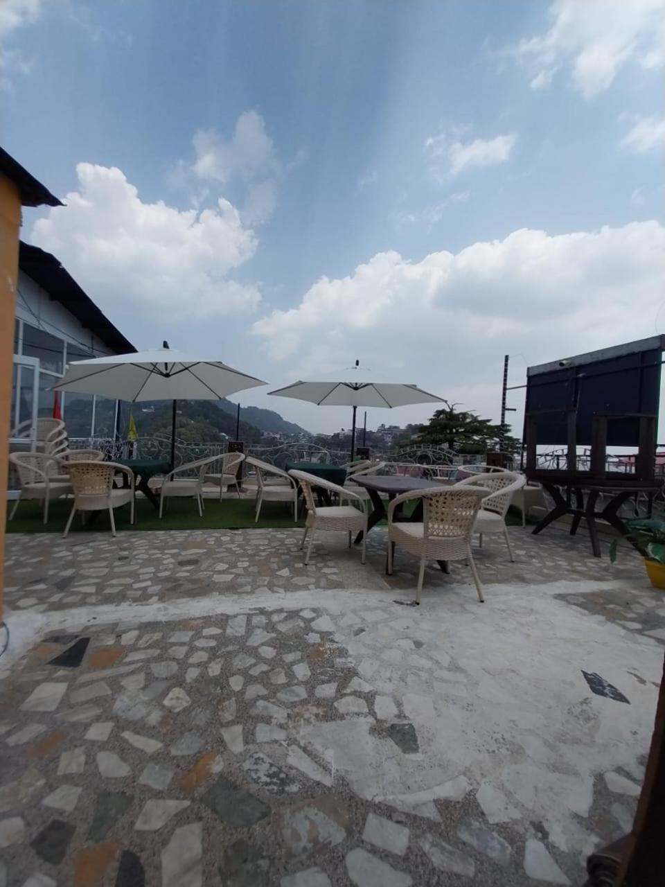 Hotel The Mussoorie International Buitenkant foto