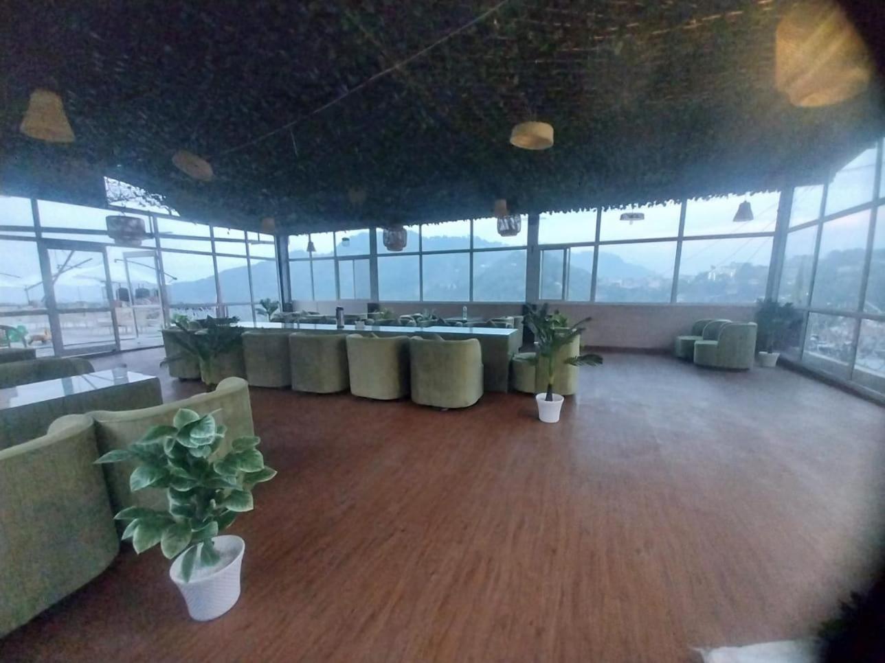 Hotel The Mussoorie International Buitenkant foto