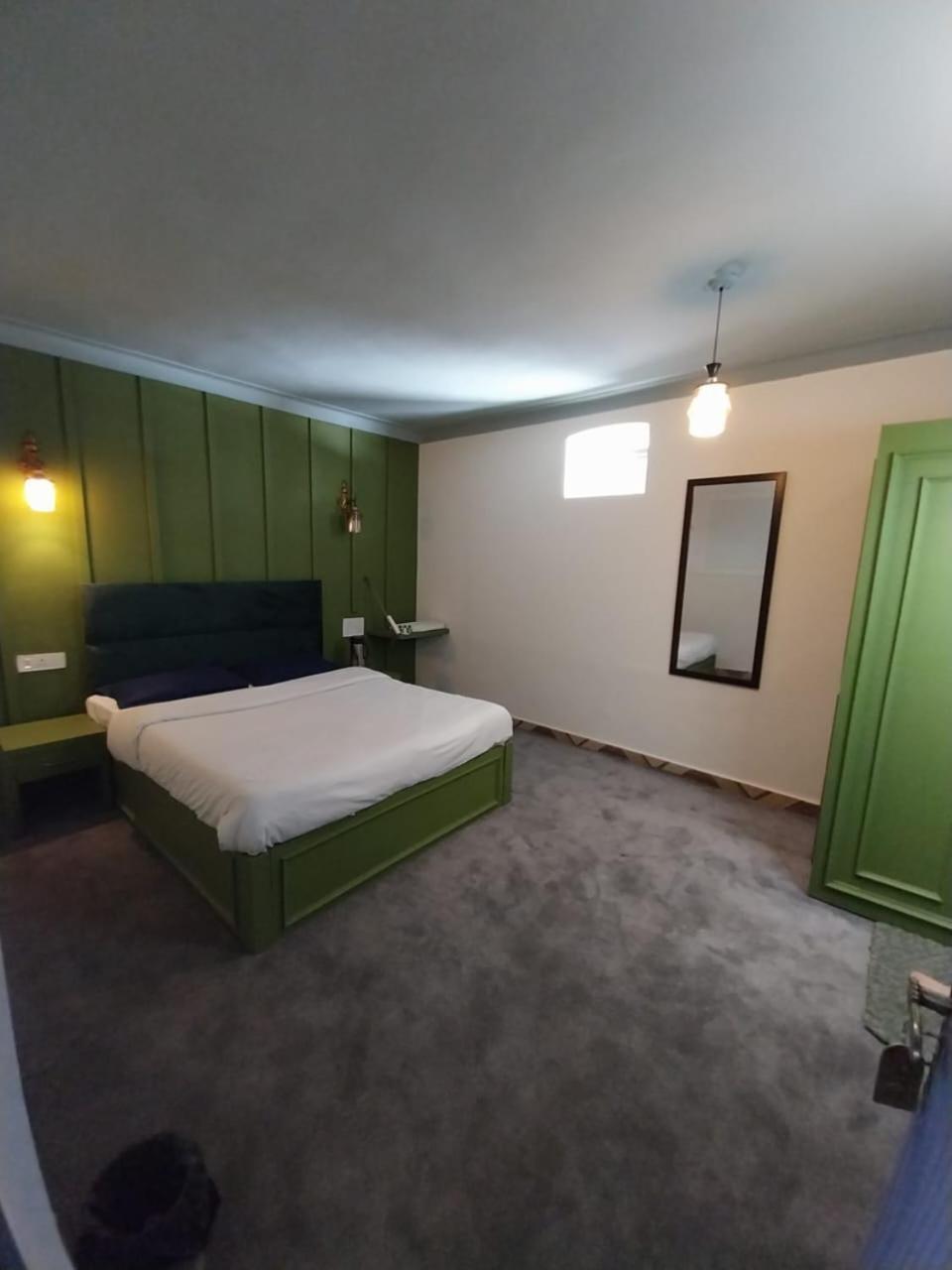 Hotel The Mussoorie International Buitenkant foto
